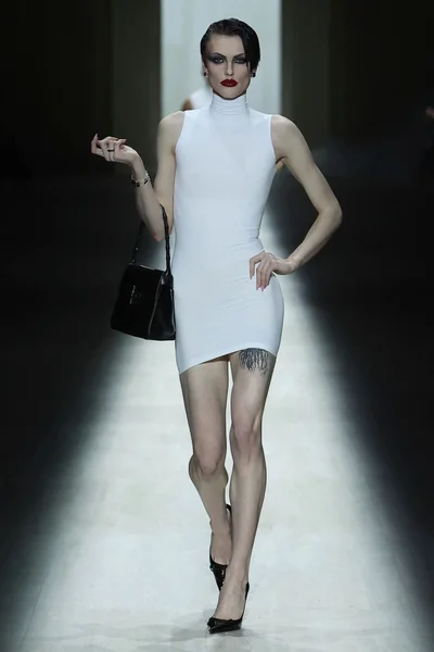 Look 1